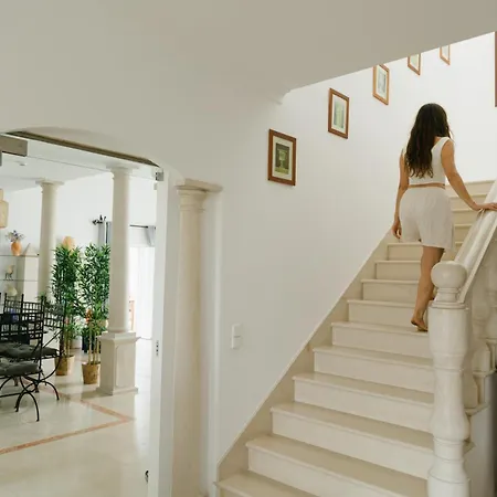 Casa Do Sol Wellness Villa * אובידוס